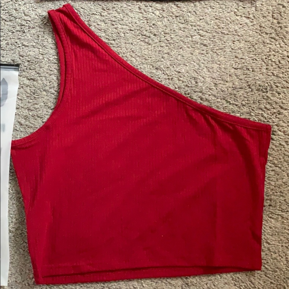 Cross shoulder crop top